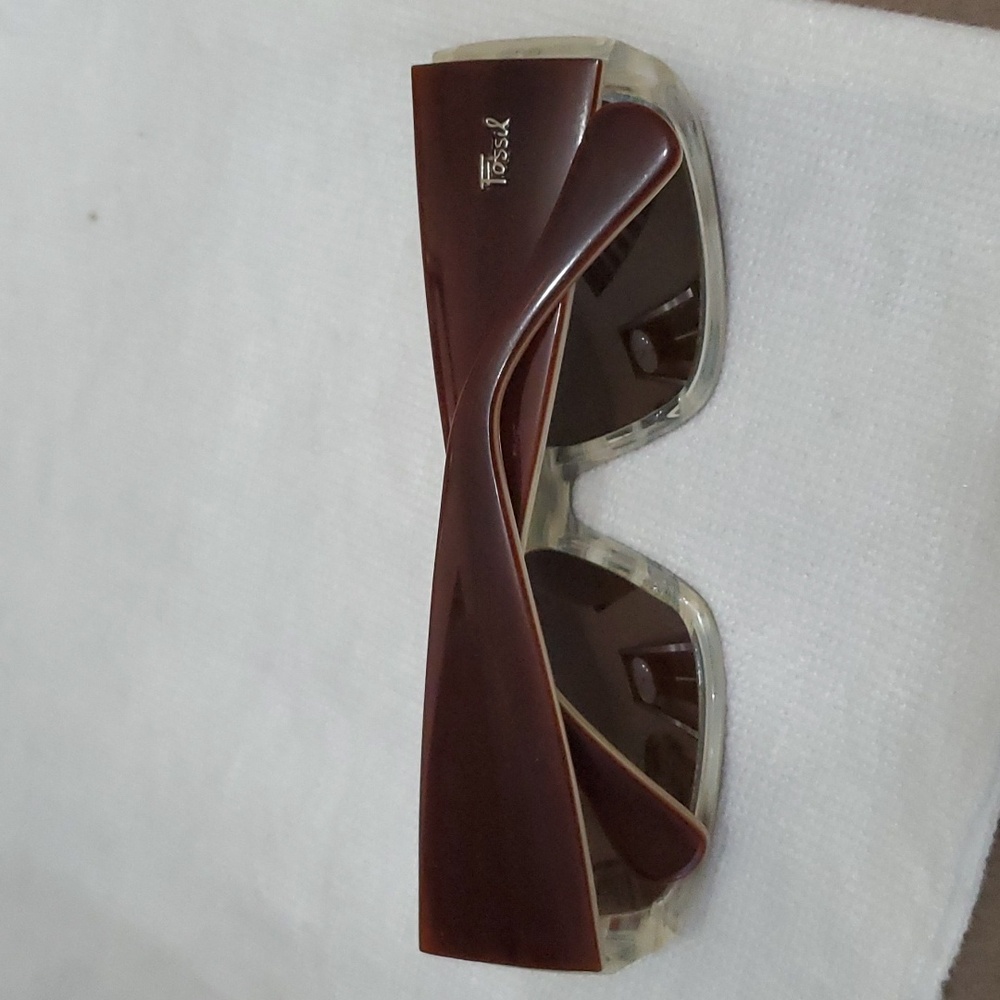 Sun glasses - Picture 5 of 6